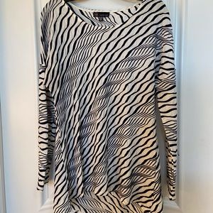 Carre Noir tunic type type